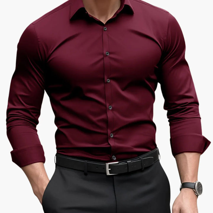 Męska koszula slim fit z zapięciem na guziki i długimi rękawami