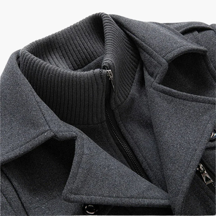 Płaszcz zimowy męski z wysokim kołnierzem